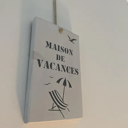La Pommedepin Ravissante Maisonnette Avec Jardin Casa vacanze Plouescat