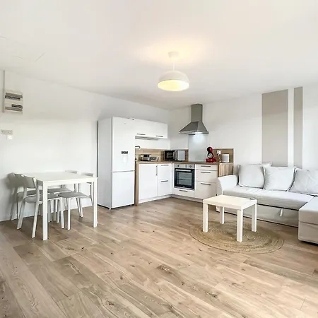 Casa vacanze La Pommedepin Ravissante Maisonnette Avec Jardin Plouescat